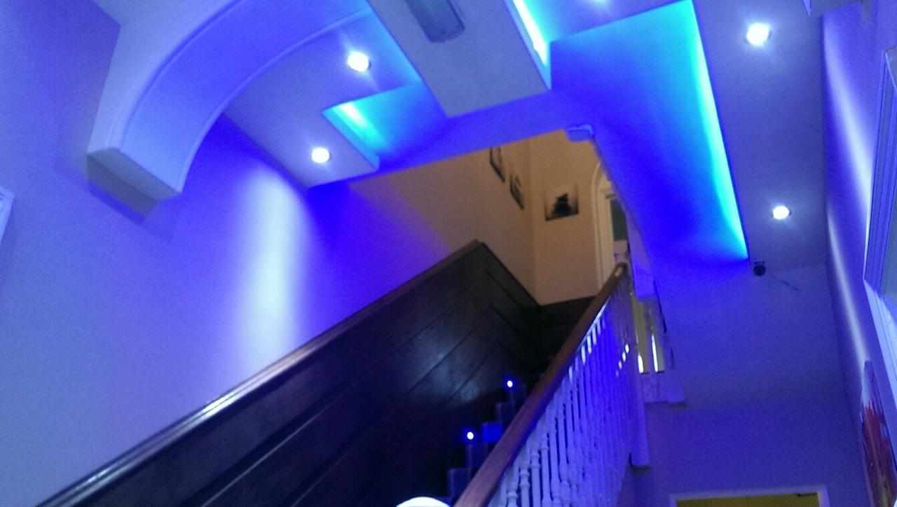 The Crystal Lodge Hotel Croydon Esterno foto