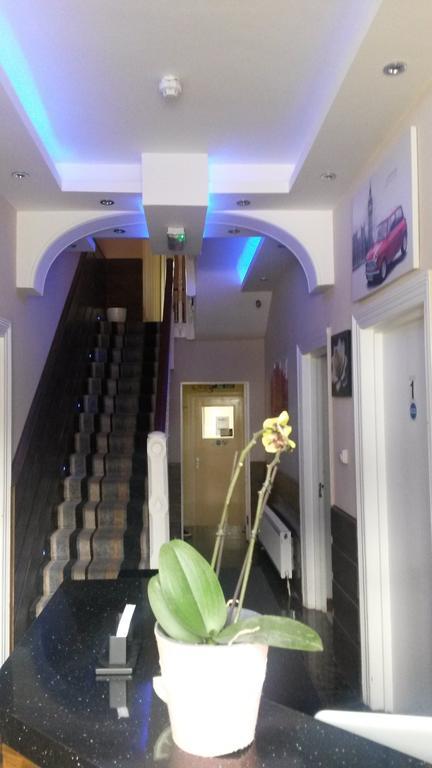 The Crystal Lodge Hotel Croydon Esterno foto