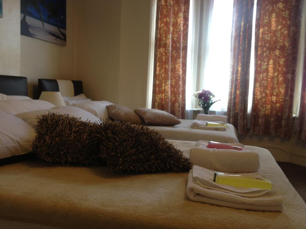 The Crystal Lodge Hotel Croydon Esterno foto