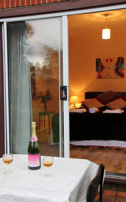 The Crystal Lodge Hotel Croydon Esterno foto