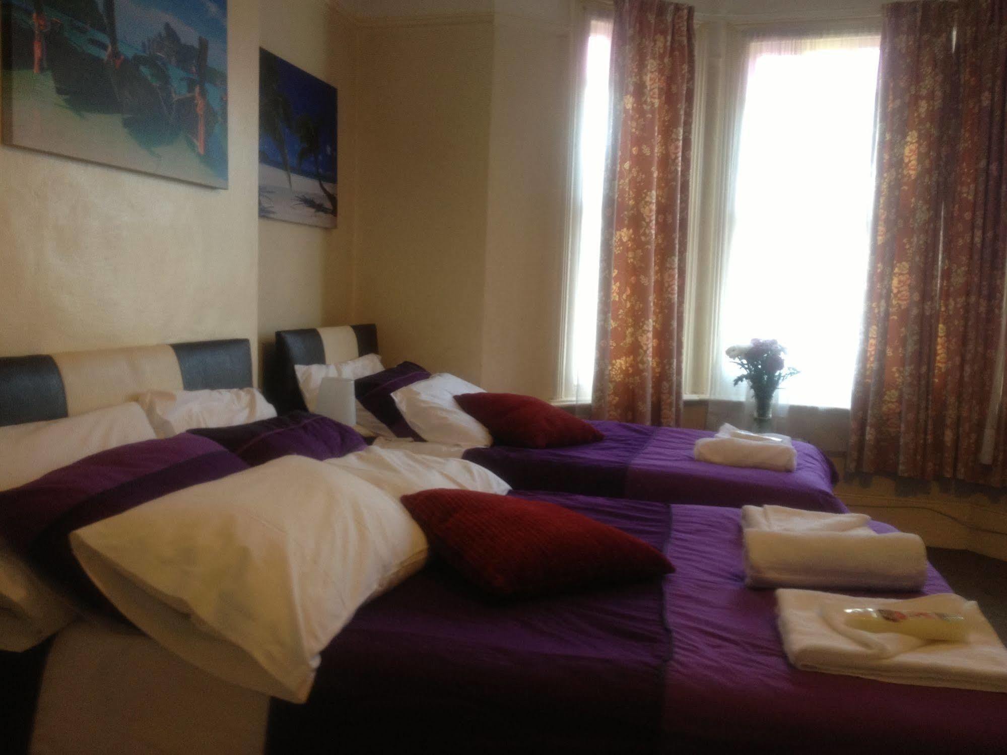 The Crystal Lodge Hotel Croydon Esterno foto